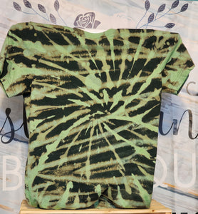 Kelly green bleached T